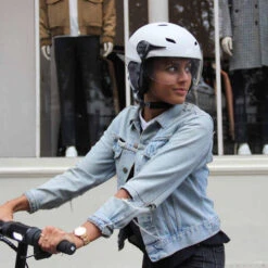 Casque LED H.30 Vision Cool Grey Avec Visière Pour Vélo, Trottinette 9 Casque LED H.30 Vision Cool Grey Avec Visière Pour Vélo, Trottinette -Plein Air Sports Magasin casque led h30 vision cool grey avec visiere pour velo trottinette 2