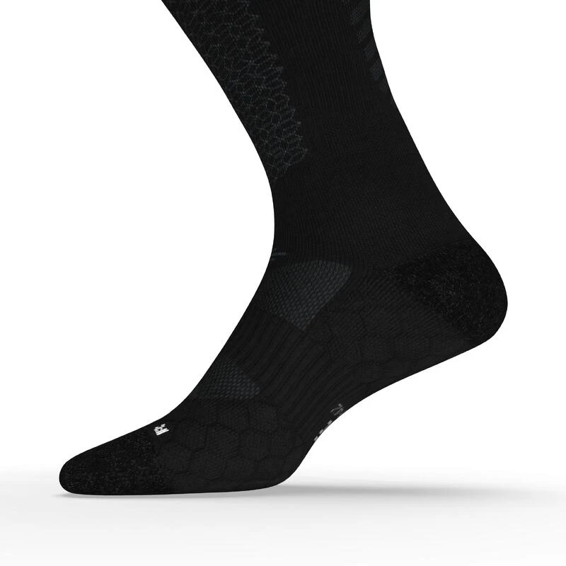 CHAUSSETTES DE RUNNING RUN900 LAINE MÉRINOS HAUTES NOIRES 4 CHAUSSETTES DE RUNNING RUN900 LAINE MÉRINOS HAUTES NOIRES – Image 4