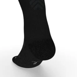 CHAUSSETTES DE RUNNING RUN900 LAINE MÉRINOS HAUTES NOIRES 11 CHAUSSETTES DE RUNNING RUN900 LAINE MÉRINOS HAUTES NOIRES -Plein Air Sports Magasin chaussettes de running run900 laine merinos hautes noires 5