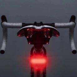 Feu Arrière Rouge 50 Lumens Feu Arrière à LED Pour Vélo 12 Feu Arrière Rouge 50 Lumens Feu Arrière à LED Pour Vélo -Plein Air Sports Magasin feu arriere rouge 50 lumens feu arriere a led pour velo 5
