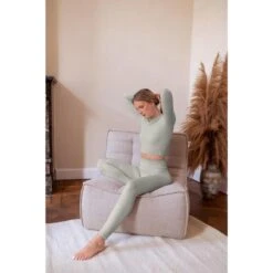 Haut De Yoga Manches Longues Gainant Et Sans Coutures Pour Femme - Vert Sauge -Plein Air Sports Magasin haut de yoga manches longues gainant et sans coutures pour femme vert sauge 4