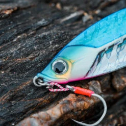 JIG Biastos Slow 90gr BLEU PHOSPHO Pêche Au Jigging -Plein Air Sports Magasin jig biastos slow 90gr bleu phospho peche au jigging 3