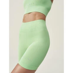 Born Living Yoga Short Urdhva