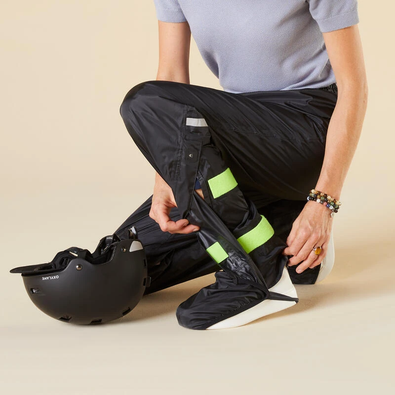 BTWIN SURPANTALON PLUIE VELO VILLE AVEC COUVRE-CHAUSSURES INTEGREES 100 NOIR 5 BTWIN SURPANTALON PLUIE VELO VILLE AVEC COUVRE-CHAUSSURES INTEGREES 100 NOIR – Image 5