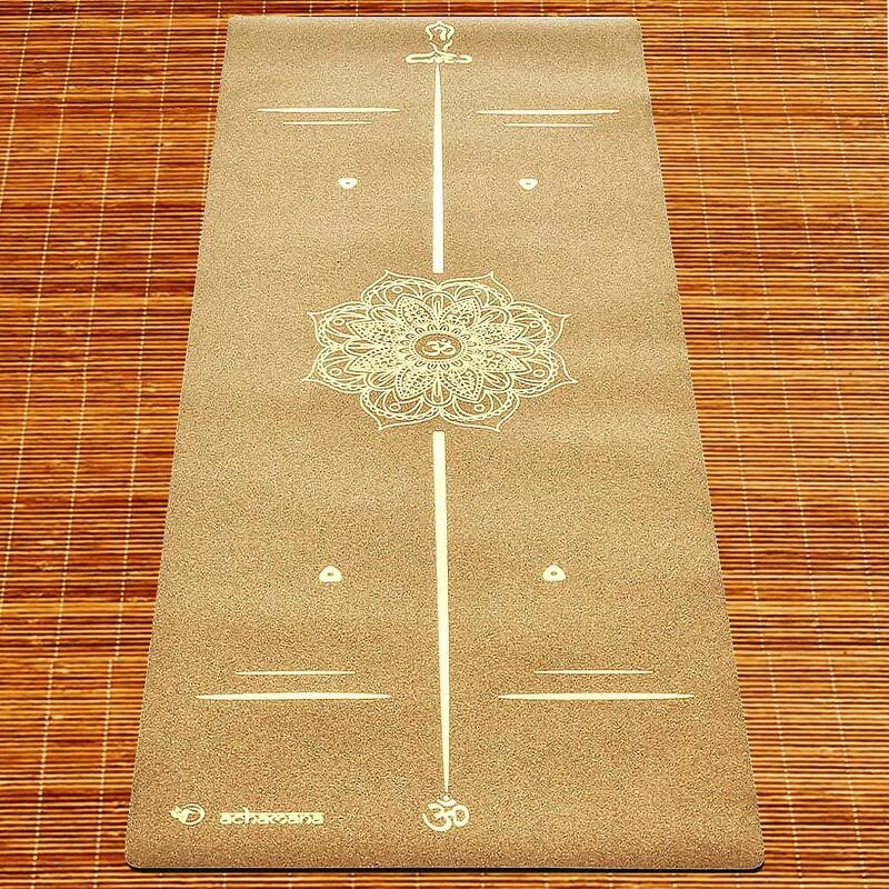 Tapis De Yoga Caoutchouc & Liège 5mmx68cmx1,83m, Mandala Bodylines Or +Sac Yoga 2 Tapis De Yoga Caoutchouc & Liège 5mmx68cmx1,83m, Mandala Bodylines Or +Sac Yoga – Image 2