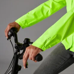 BTWIN VESTE PLUIE VELO VILLE FEMME 120 JAUNE FLUO CERTIFIÉE EPI VISIBILITÉ JOUR 19 BTWIN VESTE PLUIE VELO VILLE FEMME 120 JAUNE FLUO CERTIFIÉE EPI VISIBILITÉ JOUR -Plein Air Sports Magasin veste pluie velo ville femme 120 jaune fluo certifiee epi visibilite jour 9
